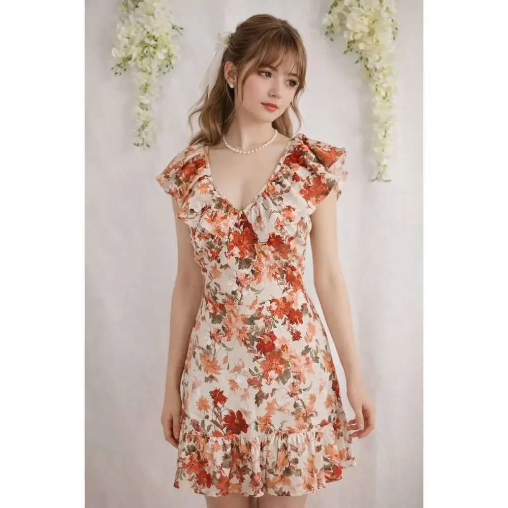 CATO Spring Floral Dress Size Medium Gorgeous Feminine Flutter Sleeve V Neck